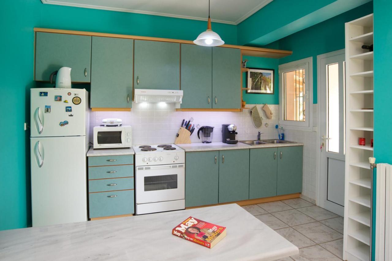 Emily Villas Sami  Habitación foto